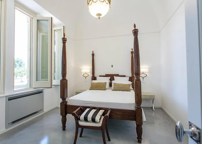 Fontana Villa *